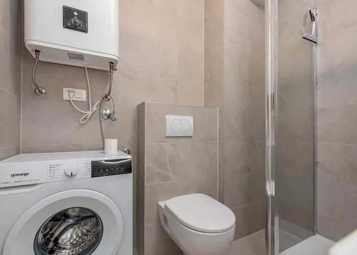 Lejlighed Modern And Comfortable In *